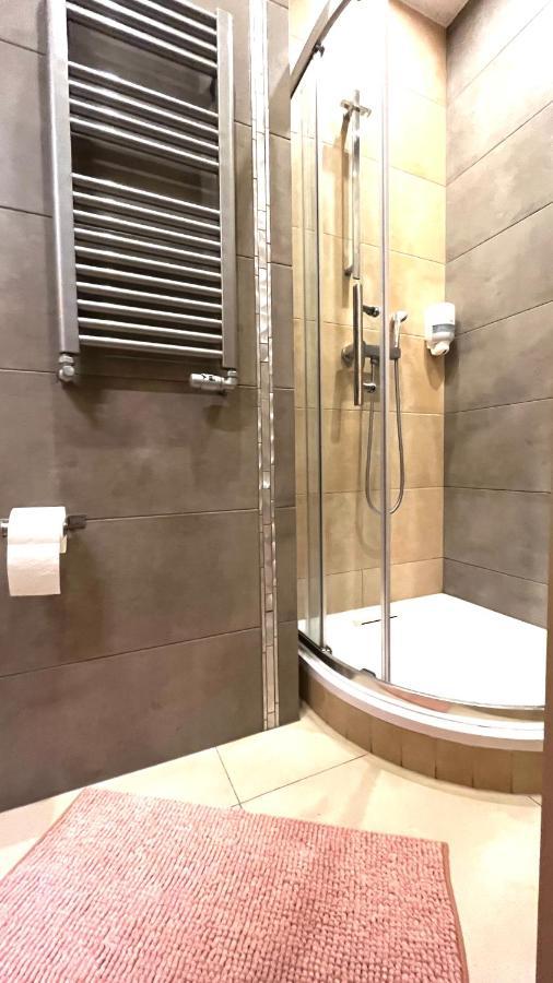 קרקוב Single Studio In City Center מראה חיצוני תמונה